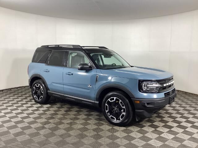 2021 Ford Bronco Sport Outer Banks — photo 1 of 13