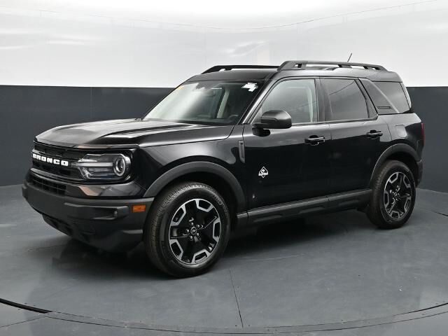 2022 Ford Bronco Sport Outer Banks — photo 1 of 13