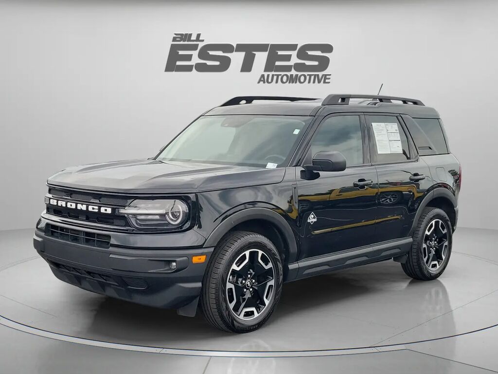 2022 Ford Bronco Sport Outer Banks — photo 1 of 13