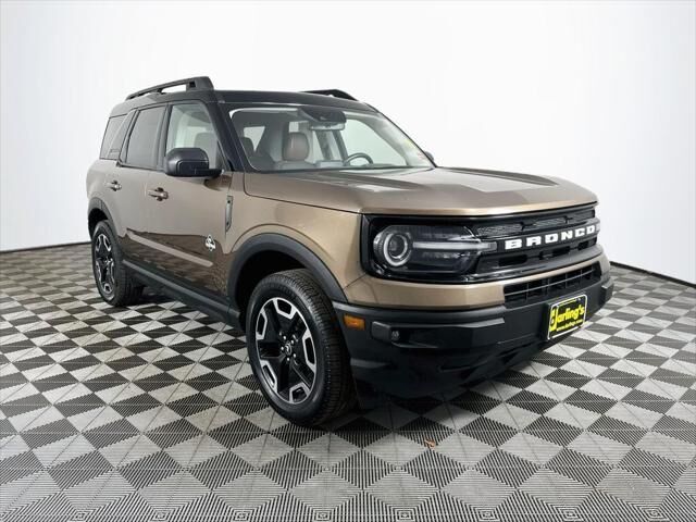 2022 Ford Bronco Sport Outer Banks — photo 1 of 13