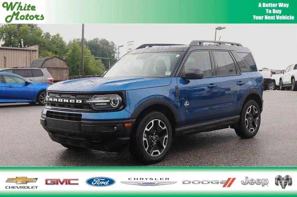 2023 Ford Bronco Sport Outer Banks — photo 1 of 13