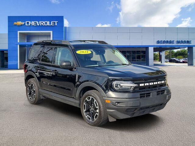 2021 Ford Bronco Sport Outer Banks — photo 1 of 13