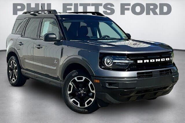 2022 Ford Bronco Sport Outer Banks — photo 1 of 1
