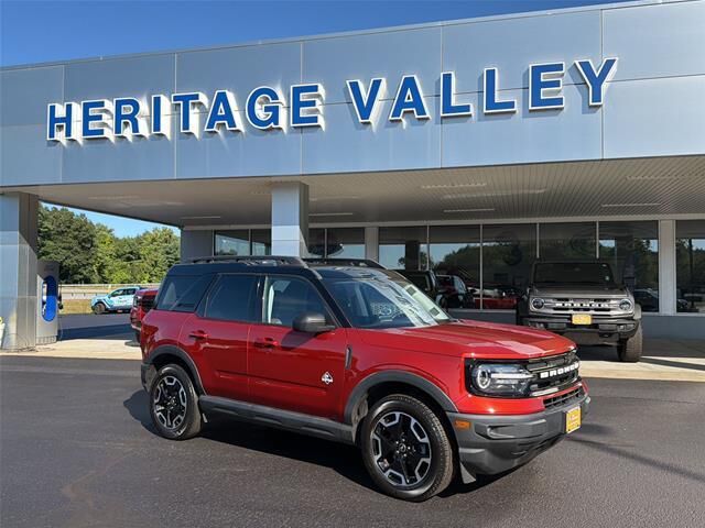 2022 Ford Bronco Sport Outer Banks — photo 1 of 13