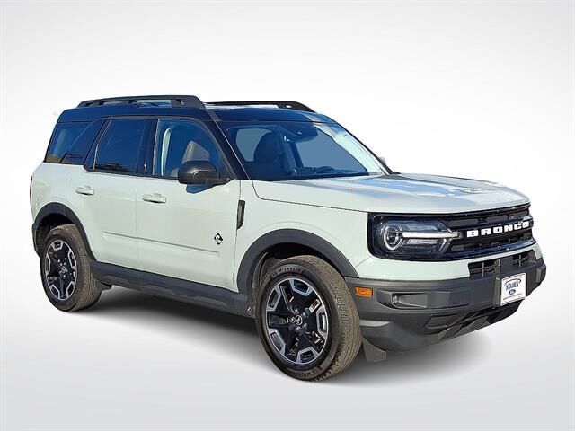2023 Ford Bronco Sport Outer Banks — photo 1 of 1
