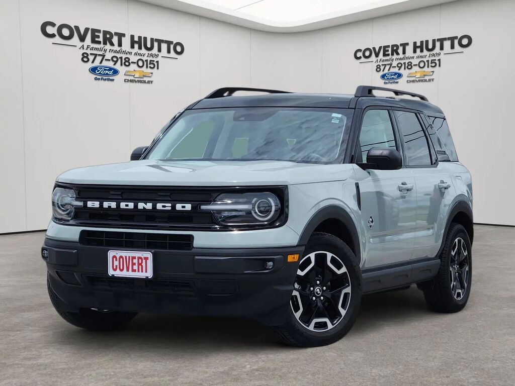 2022 Ford Bronco Sport Outer Banks — photo 1 of 14