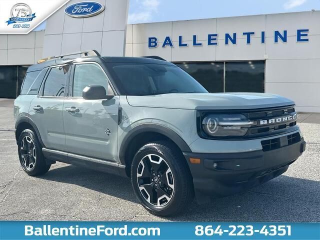 2024 Ford Bronco Sport Outer Banks — photo 1 of 13