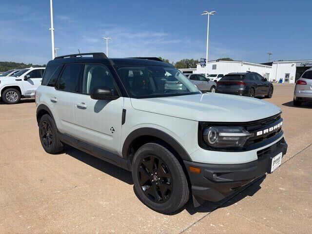 2021 Ford Bronco Sport Outer Banks — photo 1 of 13
