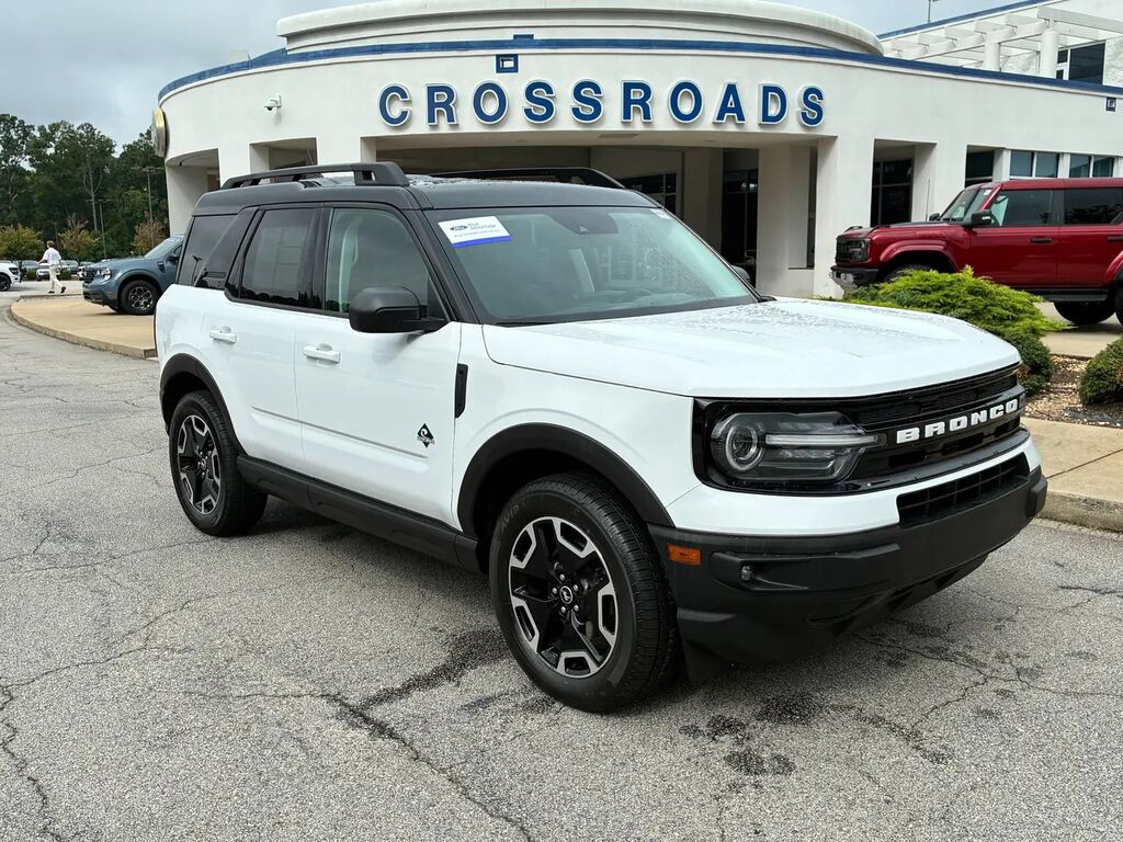 2022 Ford Bronco Sport Outer Banks — photo 1 of 13