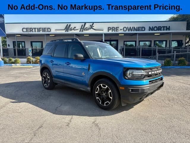 2022 Ford Bronco Sport Outer Banks — photo 1 of 13