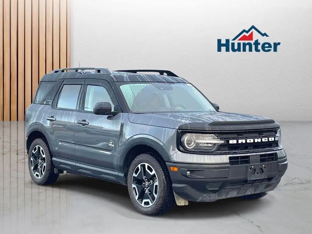2024 Ford Bronco Sport Outer Banks — photo 1 of 13