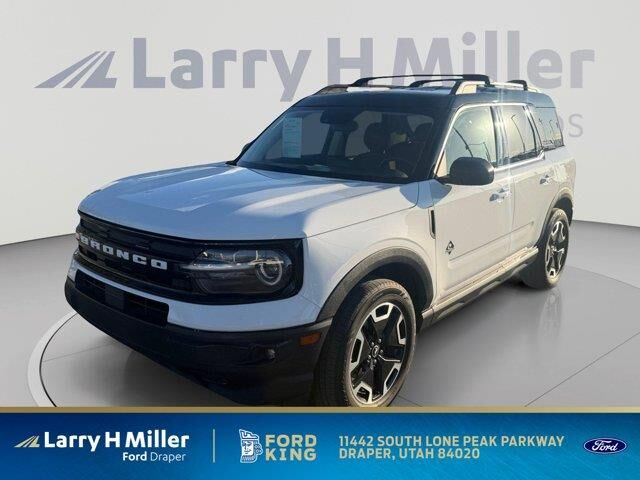 2021 Ford Bronco Sport Outer Banks — photo 1 of 9