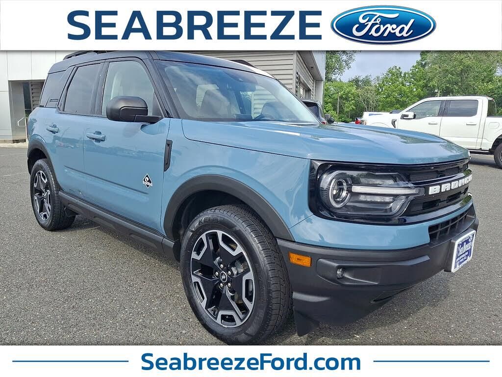 2022 Ford Bronco Sport Outer Banks — photo 1 of 1
