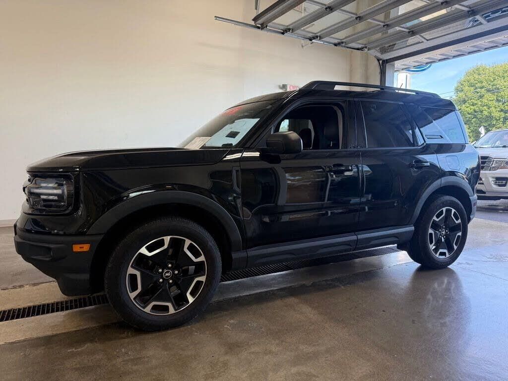 2021 Ford Bronco Sport Outer Banks — photo 1 of 1