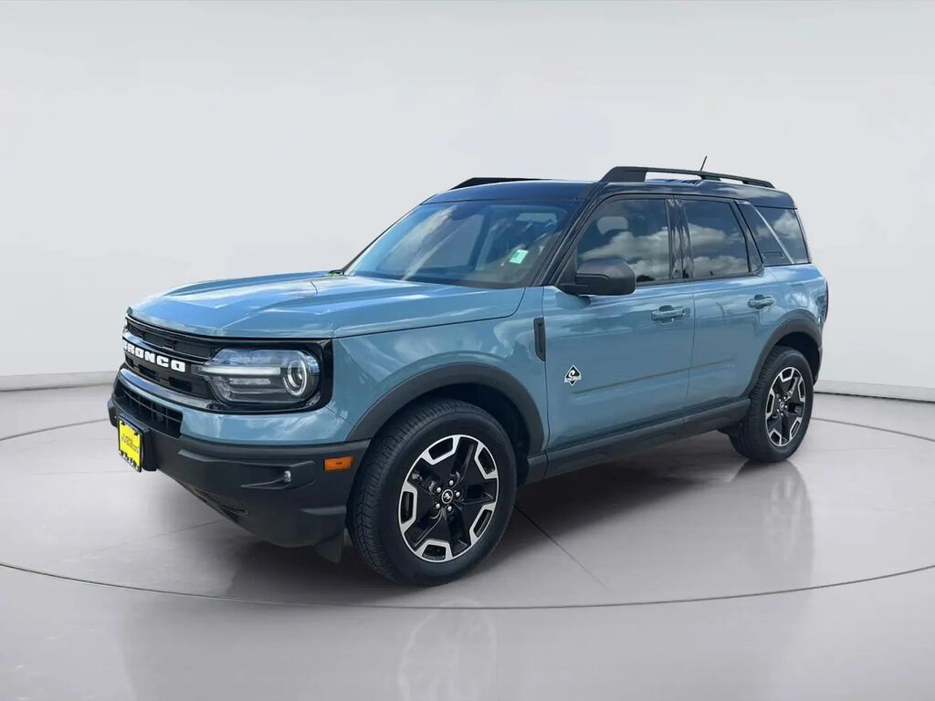 2021 Ford Bronco Sport Outer Banks — photo 1 of 1