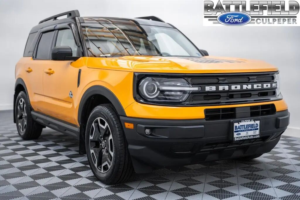 2022 Ford Bronco Sport Outer Banks — photo 1 of 13