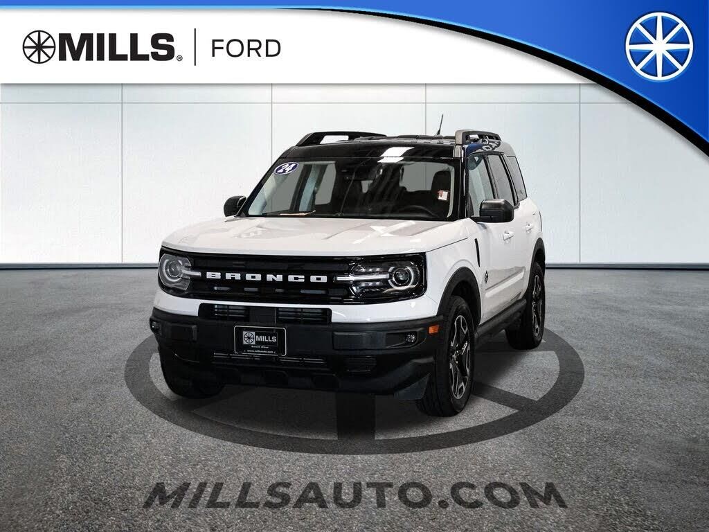 2024 Ford Bronco Sport Outer Banks — photo 1 of 1