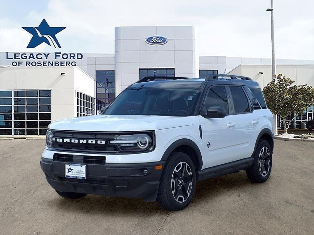 2024 Ford Bronco Sport Outer Banks — photo 1 of 1