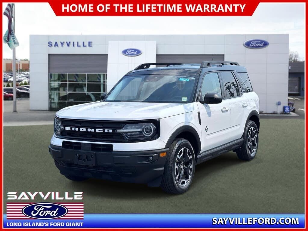 2023 Ford Bronco Sport Outer Banks — photo 1 of 1