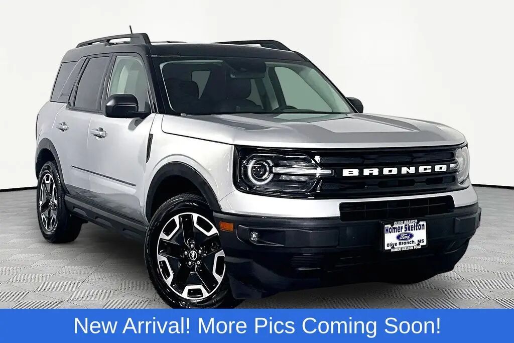 2021 Ford Bronco Sport Outer Banks — photo 1 of 14