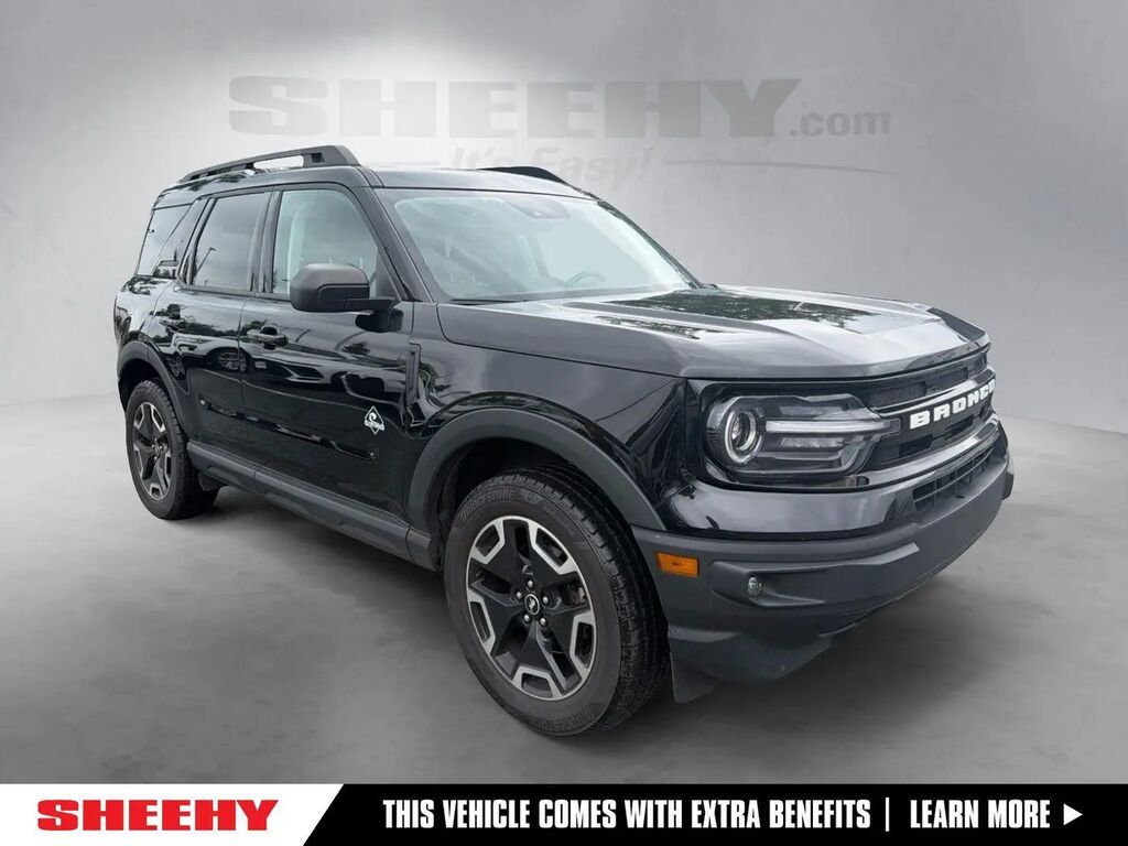 2022 Ford Bronco Sport Outer Banks — photo 1 of 23