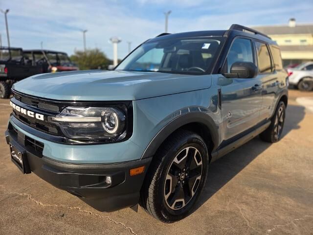 2021 Ford Bronco Sport Outer Banks — photo 1 of 12