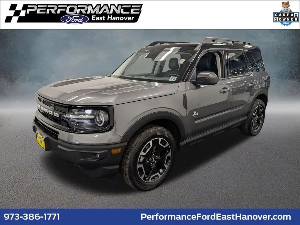2023 Ford Bronco Sport Outer Banks — photo 1 of 13