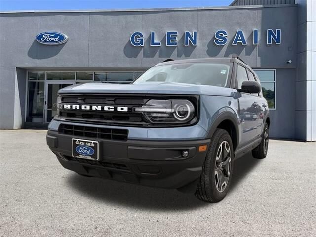 2024 Ford Bronco Sport Outer Banks — photo 1 of 13