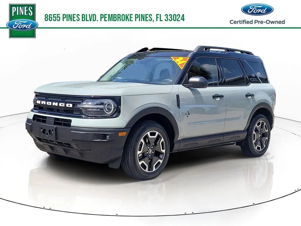2024 Ford Bronco Sport Outer Banks — photo 1 of 13