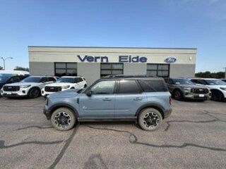 2024 Ford Bronco Sport Outer Banks — photo 1 of 13
