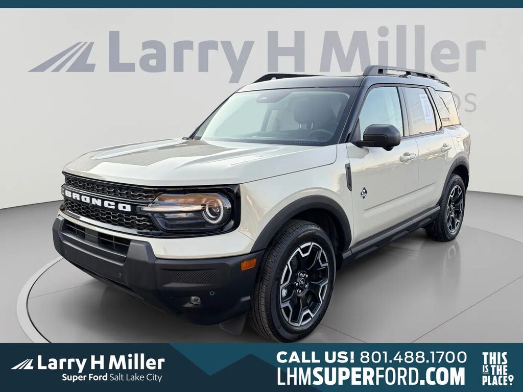 2025 Ford Bronco Sport Outer Banks — photo 1 of 26