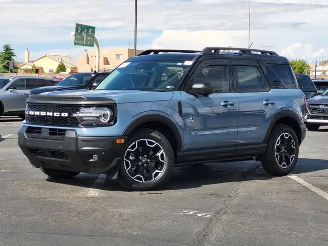 2025 Ford Bronco Sport Outer Banks — photo 1 of 13