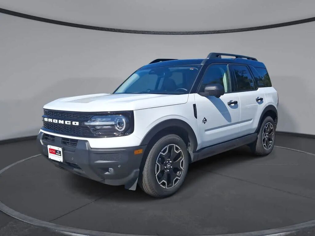 2026 Ford Bronco Sport Outer Banks — photo 1 of 13