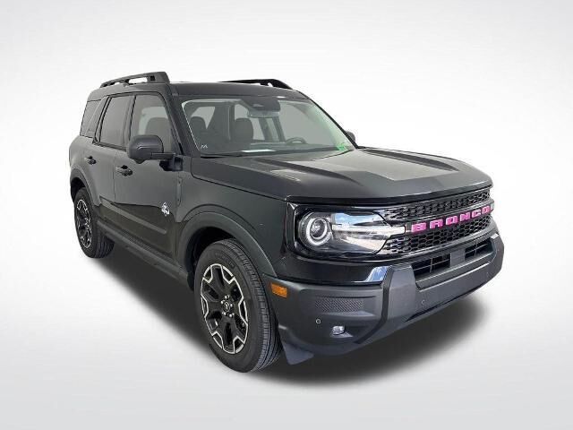 2025 Ford Bronco Sport Outer Banks — photo 1 of 13