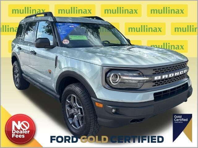 2023 Ford Bronco Sport Badlands — photo 1 of 13
