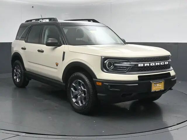 2024 Ford Bronco Sport Badlands — photo 1 of 8