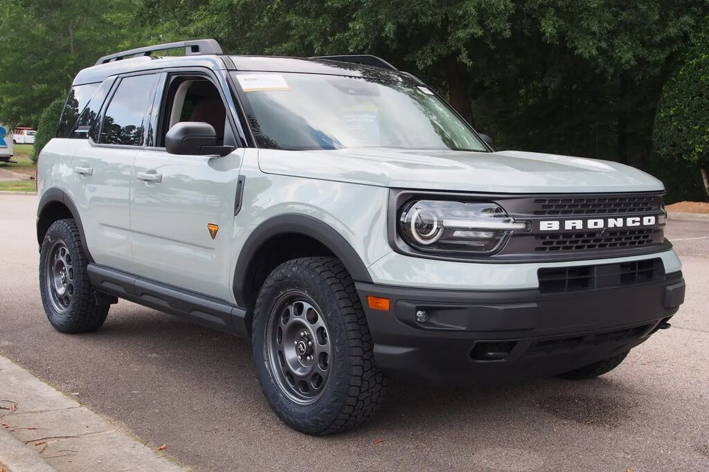 2023 Ford Bronco Sport Badlands — photo 1 of 1