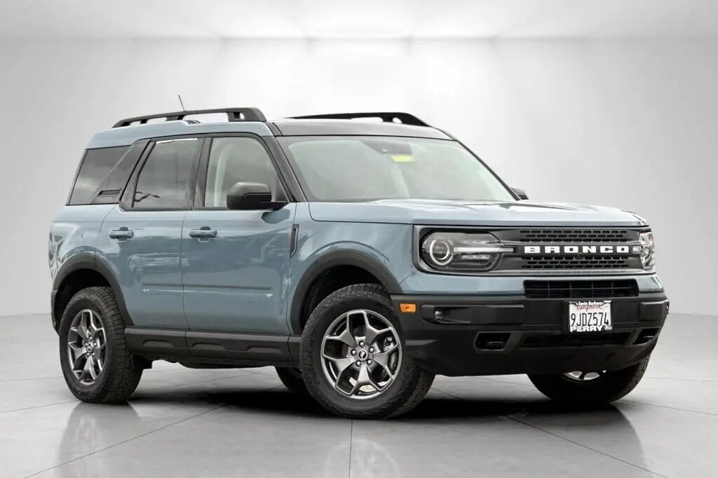 2023 Ford Bronco Sport Badlands — photo 1 of 13
