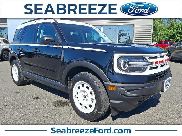 2023 Ford Bronco Sport Heritage — photo 1 of 13