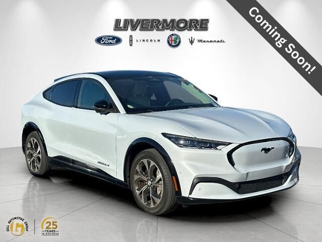 2022 Ford Mustang Mach-E Premium — photo 1 of 2