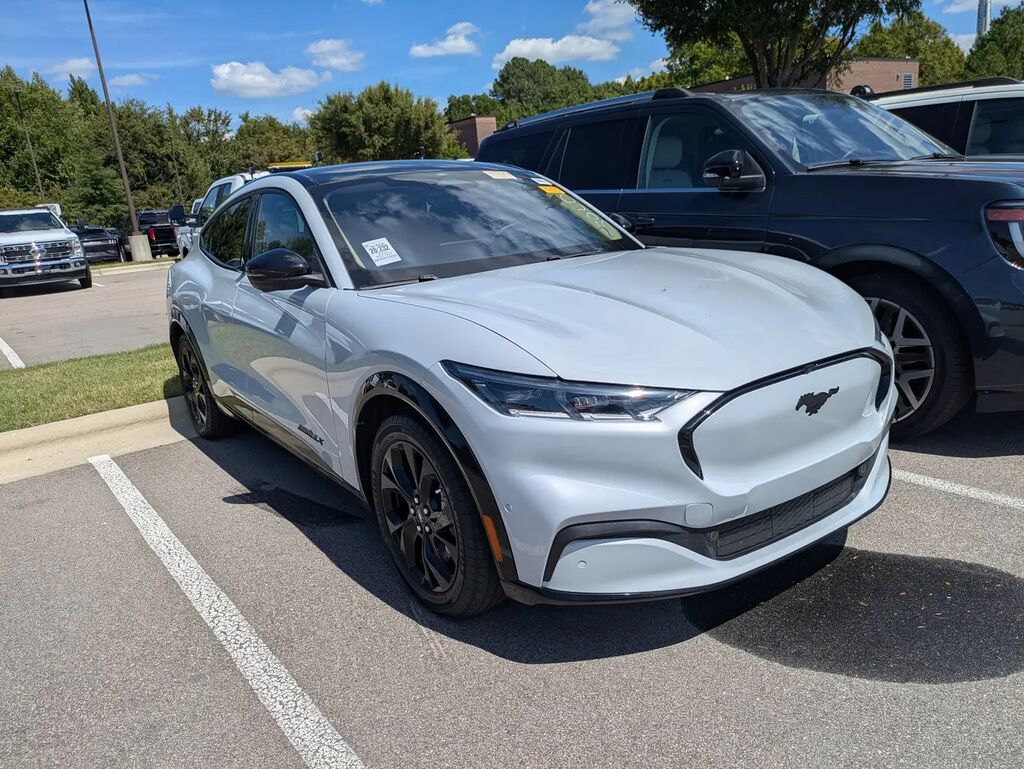 2023 Ford Mustang Mach-E Premium — photo 1 of 4