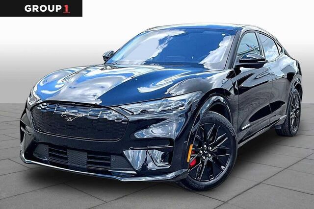 2025 Ford Mustang Mach-E Premium