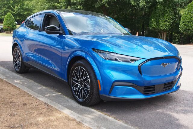 2025 Ford Mustang Mach-E Premium