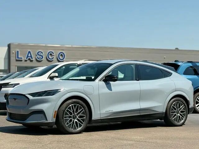 2025 Ford Mustang Mach-E Premium