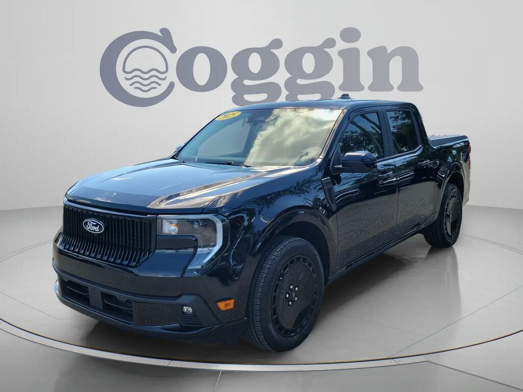 2025 Ford Maverick Lobo — photo 1 of 13
