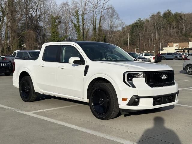 2025 Ford Maverick Lobo