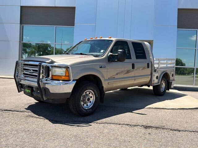 2001 Ford F-350 Super Duty XLT