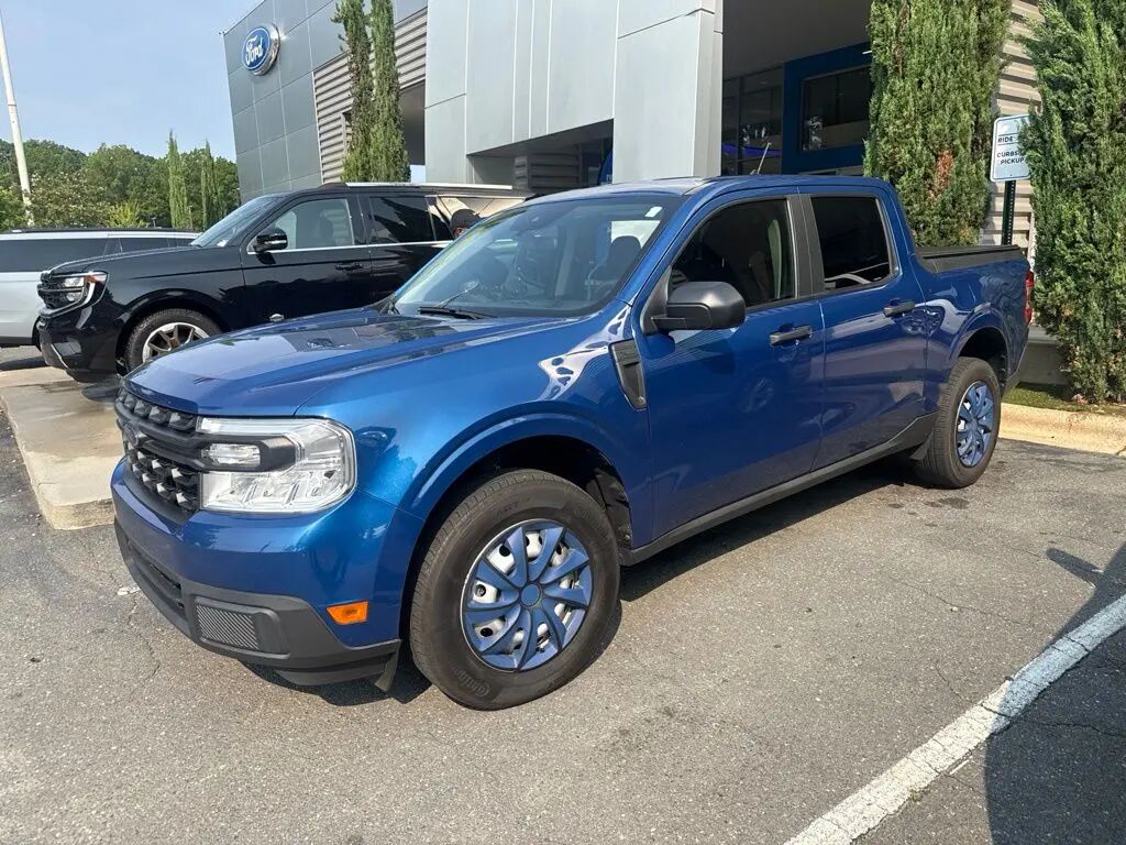 2024 Ford Maverick XL — photo 1 of 13