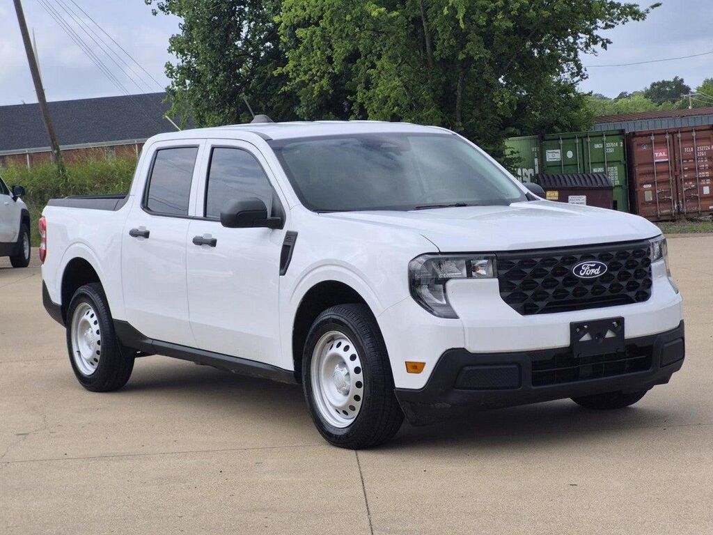 2025 Ford Maverick XL — photo 1 of 1