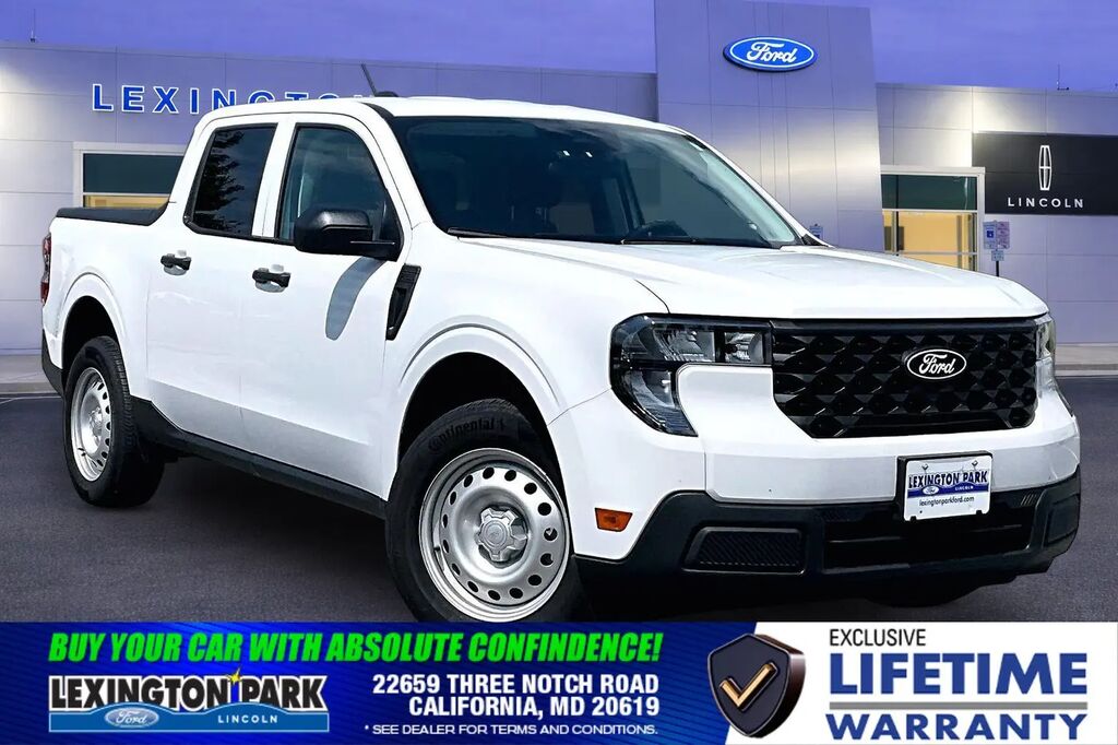 2025 Ford Maverick XL — photo 1 of 8